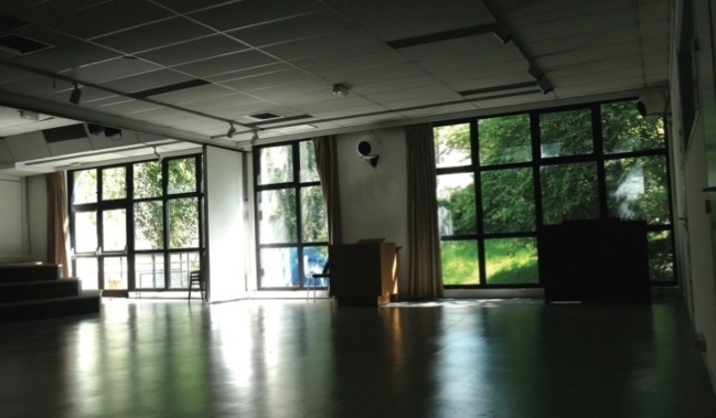 EGLISE - PROTESTANTE- PARIS-XXI eme siècle EGLISE - PROTESTANTE- PARIS-XXI eme siècle