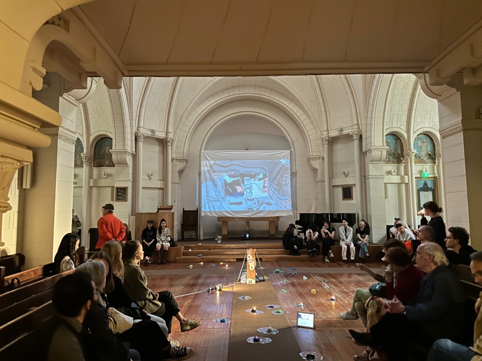 c’est l’art qui interpelle notre compréhension du monde c’est l’art qui interpelle notre compréhension du monde